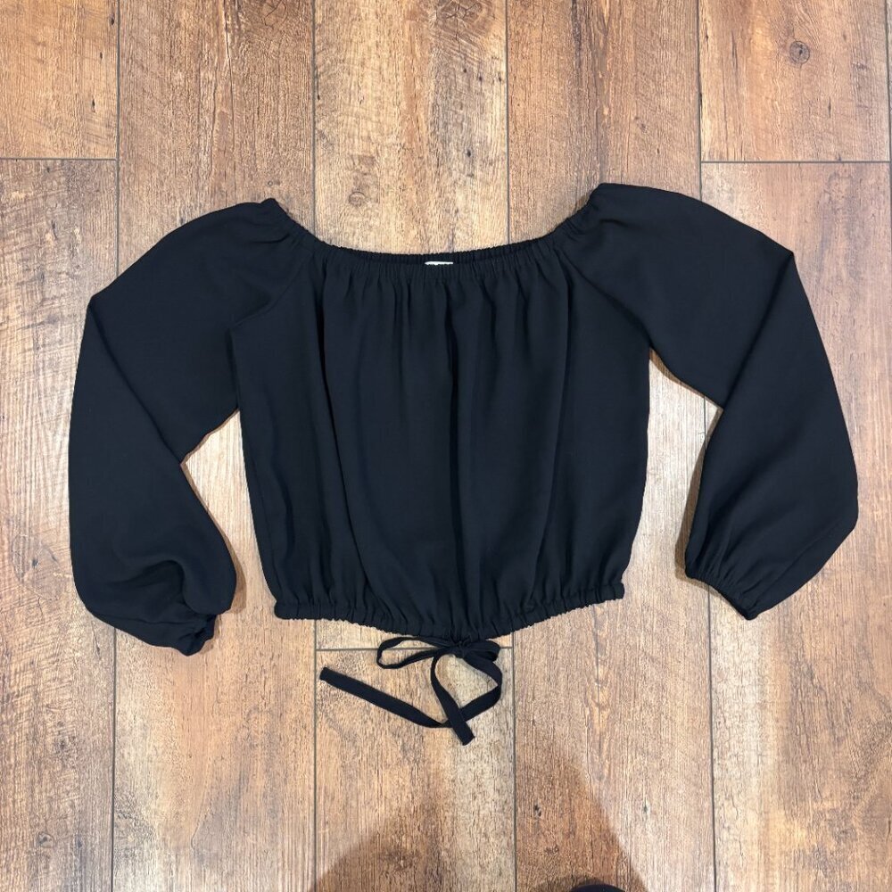 Aritzia Wilfred Eleanora Blouse Top Size XS Black Cropped Off Shoulder Tie Front - Picture 3 of 9